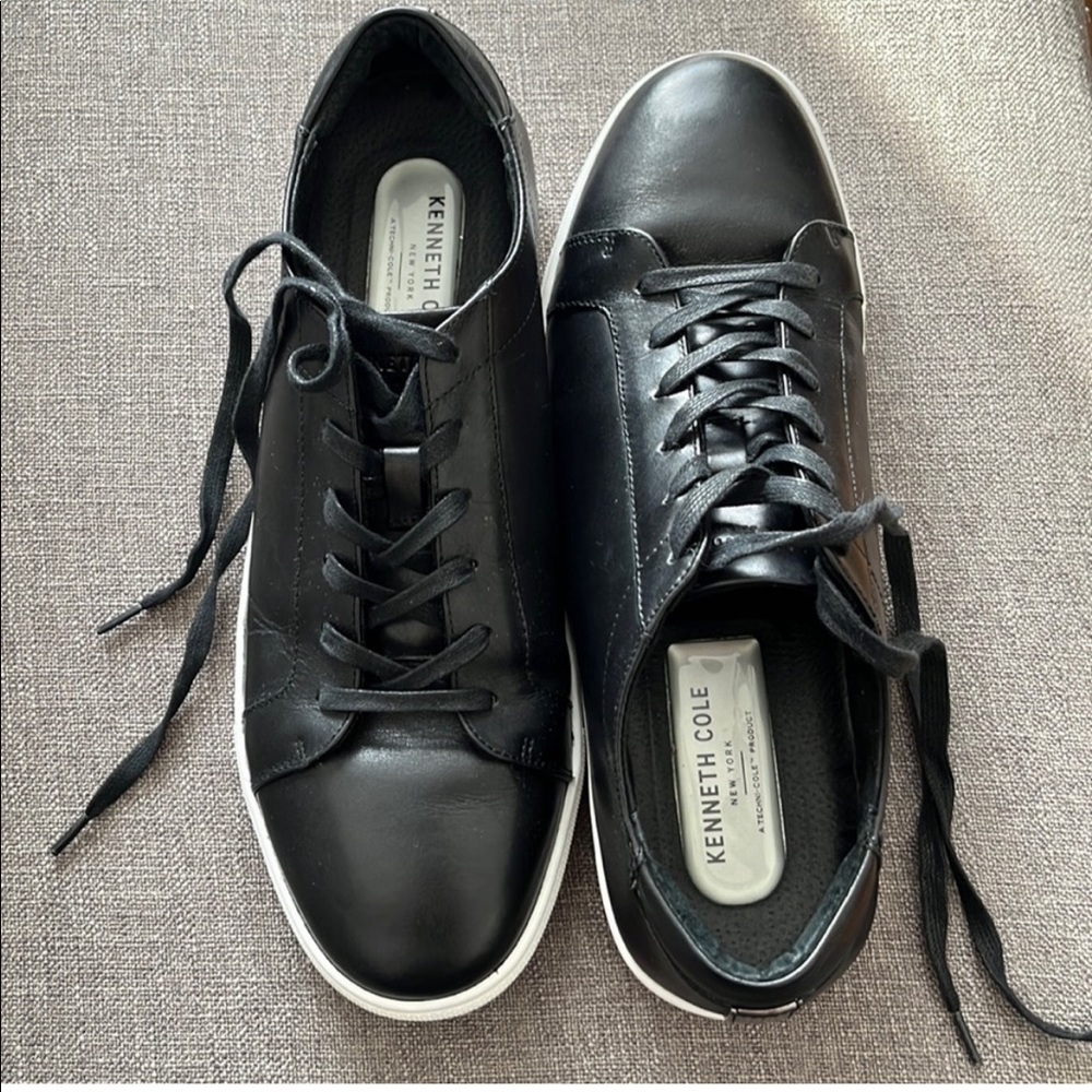 Mens Kenneth Cole Leather Black Low Top Sneakers. Sz 9.5. $40